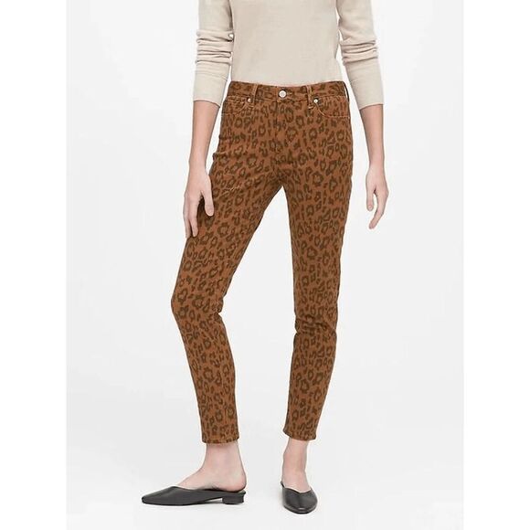 Banana Republic Denim - Banana Republic Women's Mid rise skinny leopard‎ jeans Size 33
